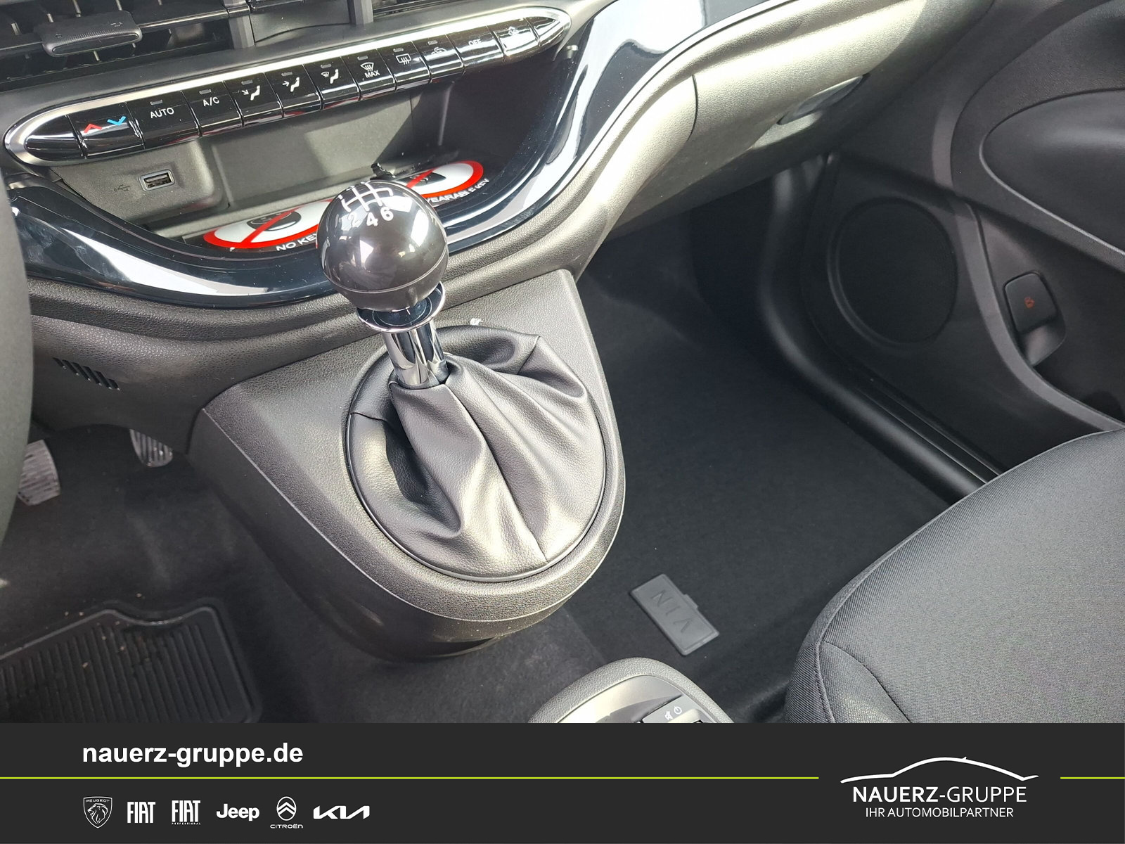 Fahrzeugabbildung Fiat 500 1.0 Hybrid FireFly 48 kW Icon