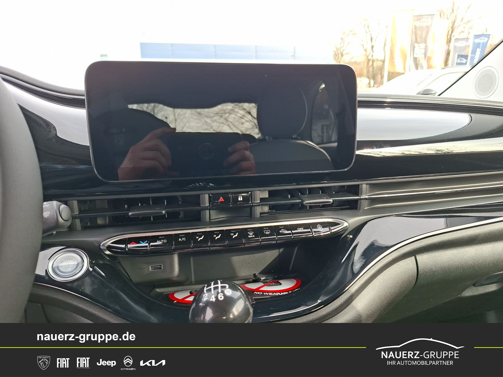 Fahrzeugabbildung Fiat 500 1.0 Hybrid FireFly 48 kW Icon