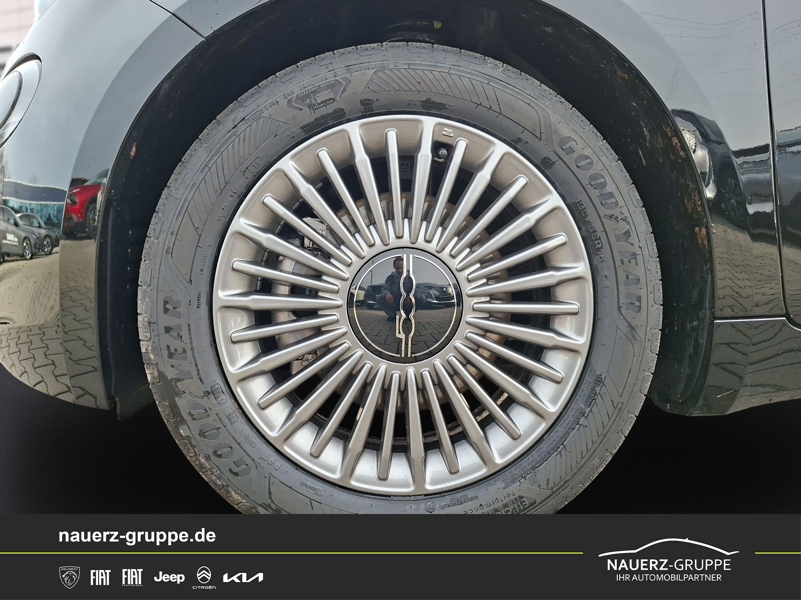 Fahrzeugabbildung Fiat 500 1.0 Hybrid FireFly 48 kW Icon