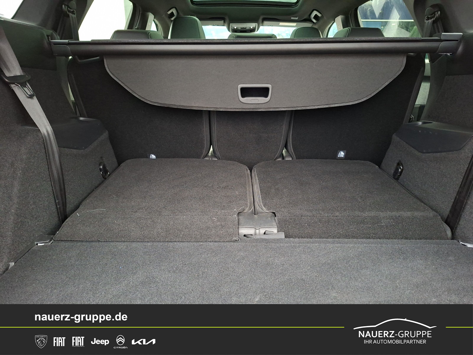 Fahrzeugabbildung Peugeot 5008 Hybrid GT 145