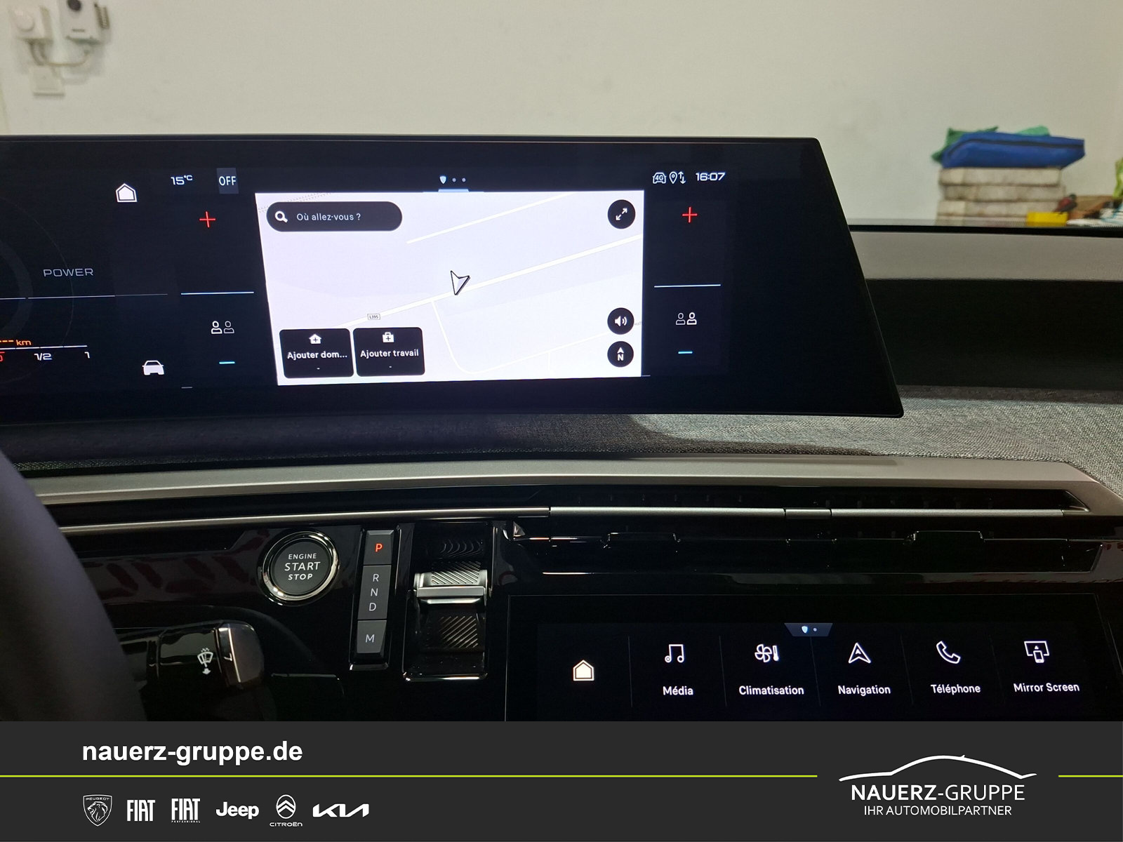 Fahrzeugabbildung Peugeot 3008 Hybrid 145 Allure Sonderaktion - mit KI generiert/bearbeitet