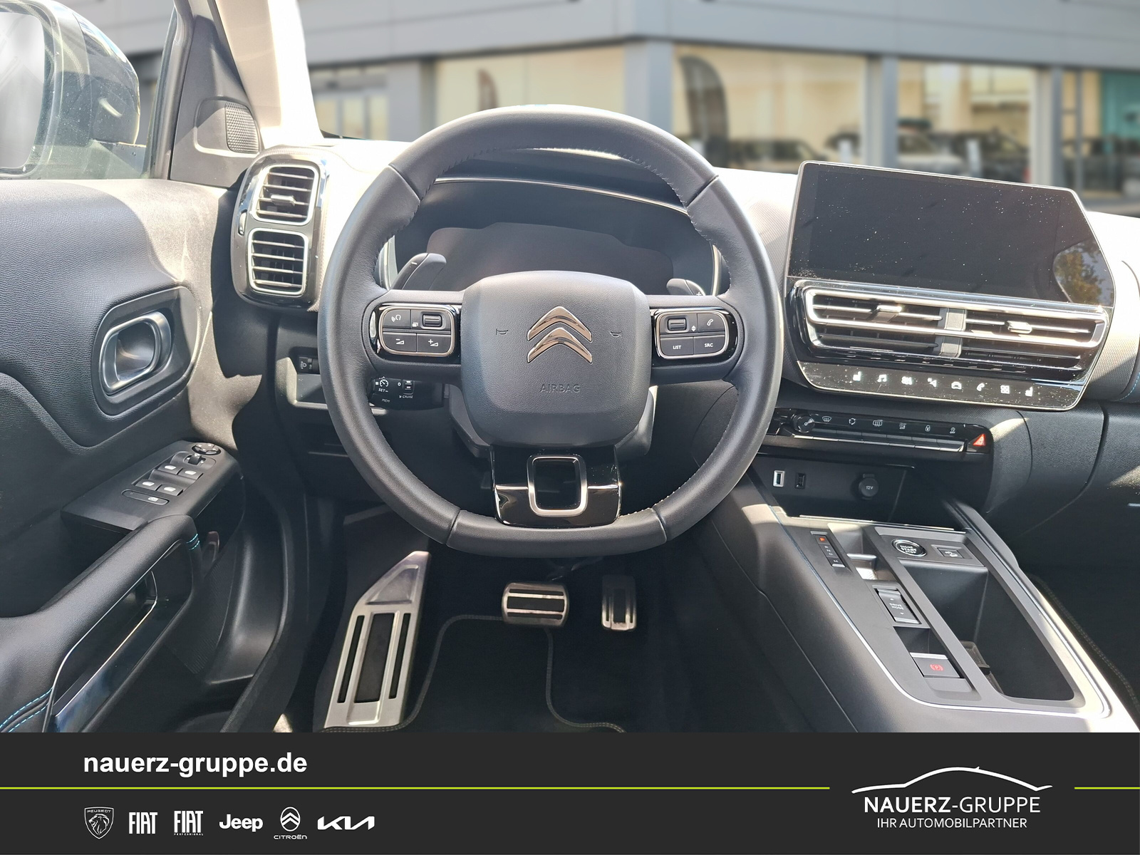 Fahrzeugabbildung Citroen C5 Aircross Shine Pack 130 EAT8 - mit KI generiert/bearbeitet