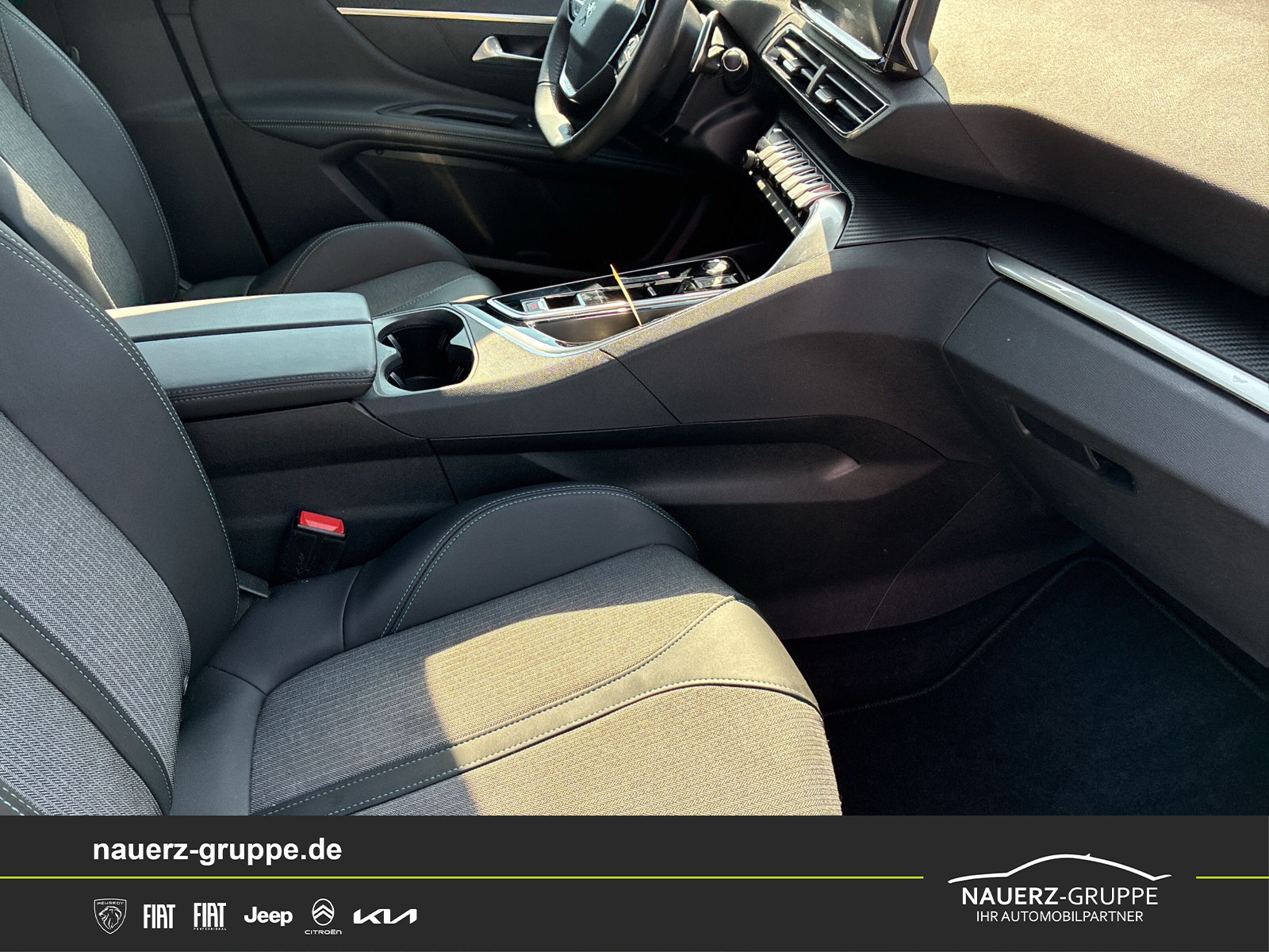 Fahrzeugabbildung Peugeot 3008 Allure Pack PureTech 130 EAT8 - mit KI generiert/bearbeitet