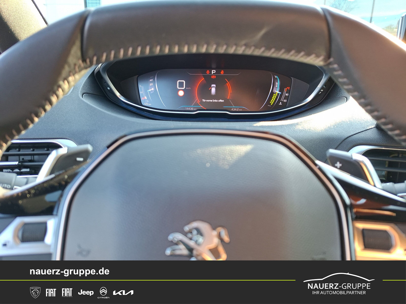 Fahrzeugabbildung Peugeot 3008 Hybrid 136 Allure Pack