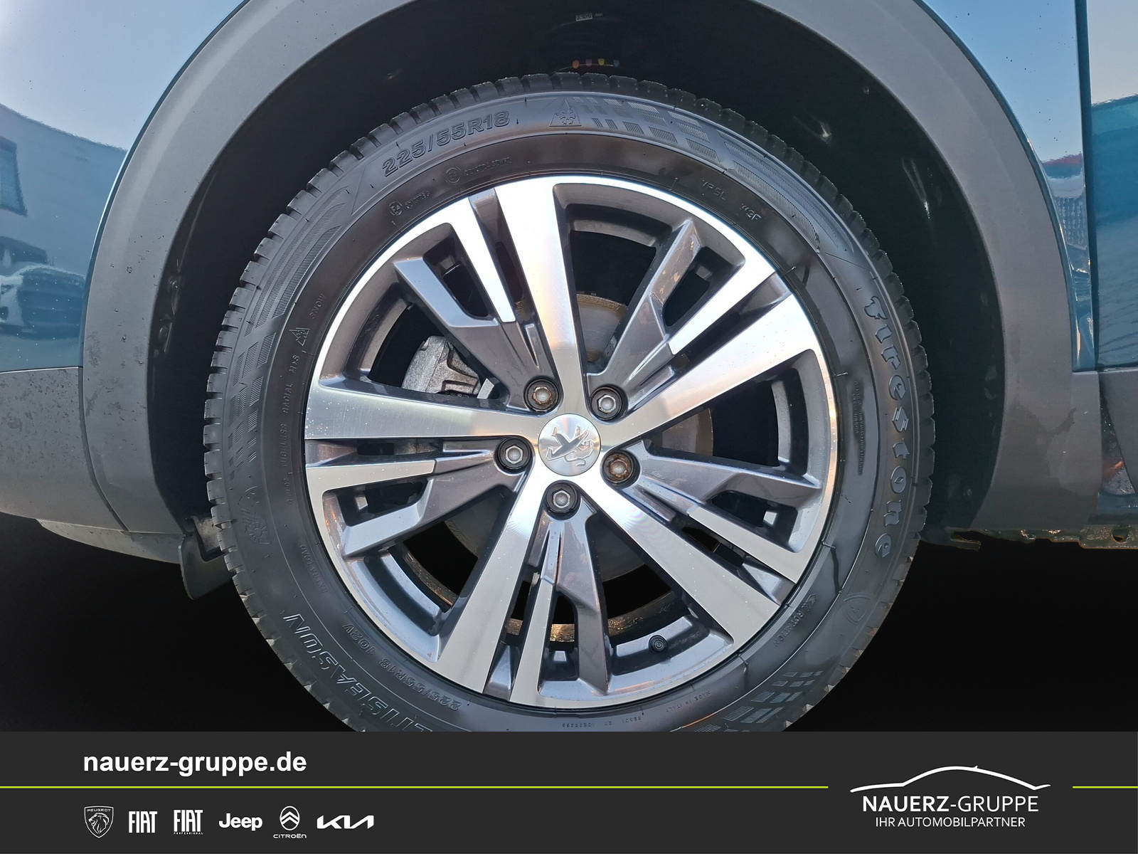 Fahrzeugabbildung Peugeot 3008 Hybrid 136 Allure Pack