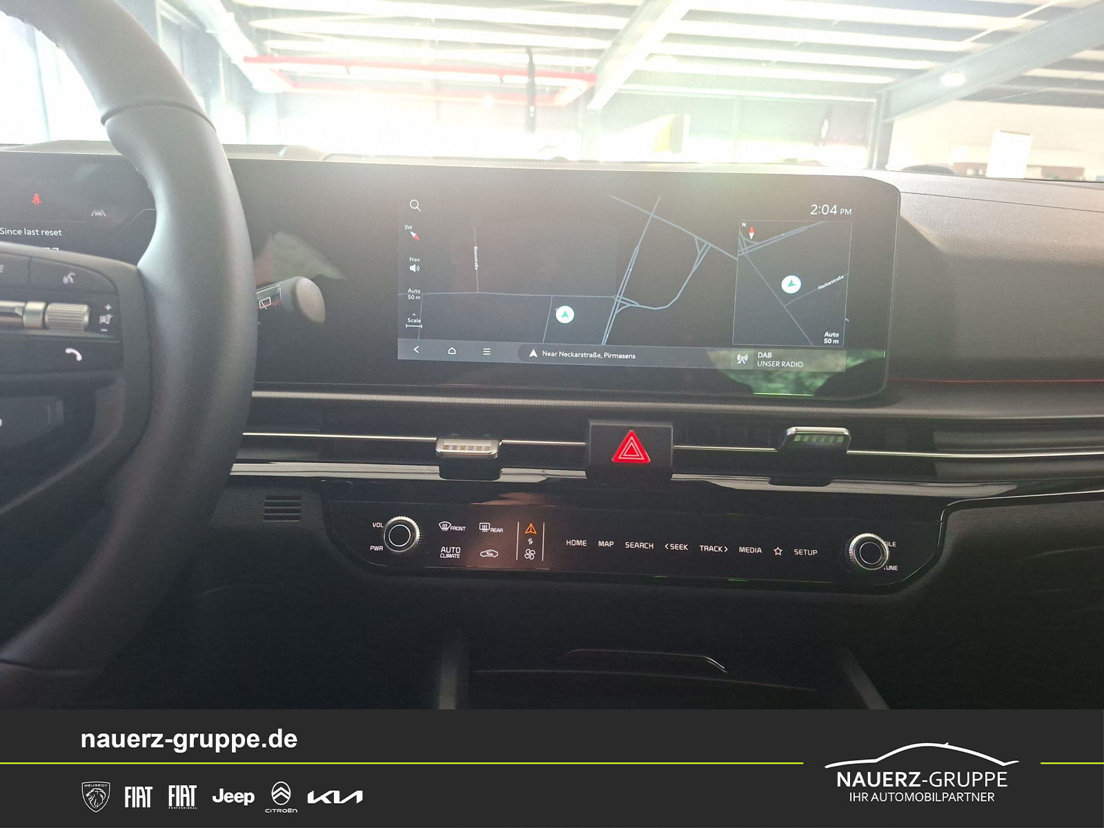 Fahrzeugabbildung Kia Sportage 1.6 T-GDI AWD DCT Black Edition - mit KI generiert/bearbeitet