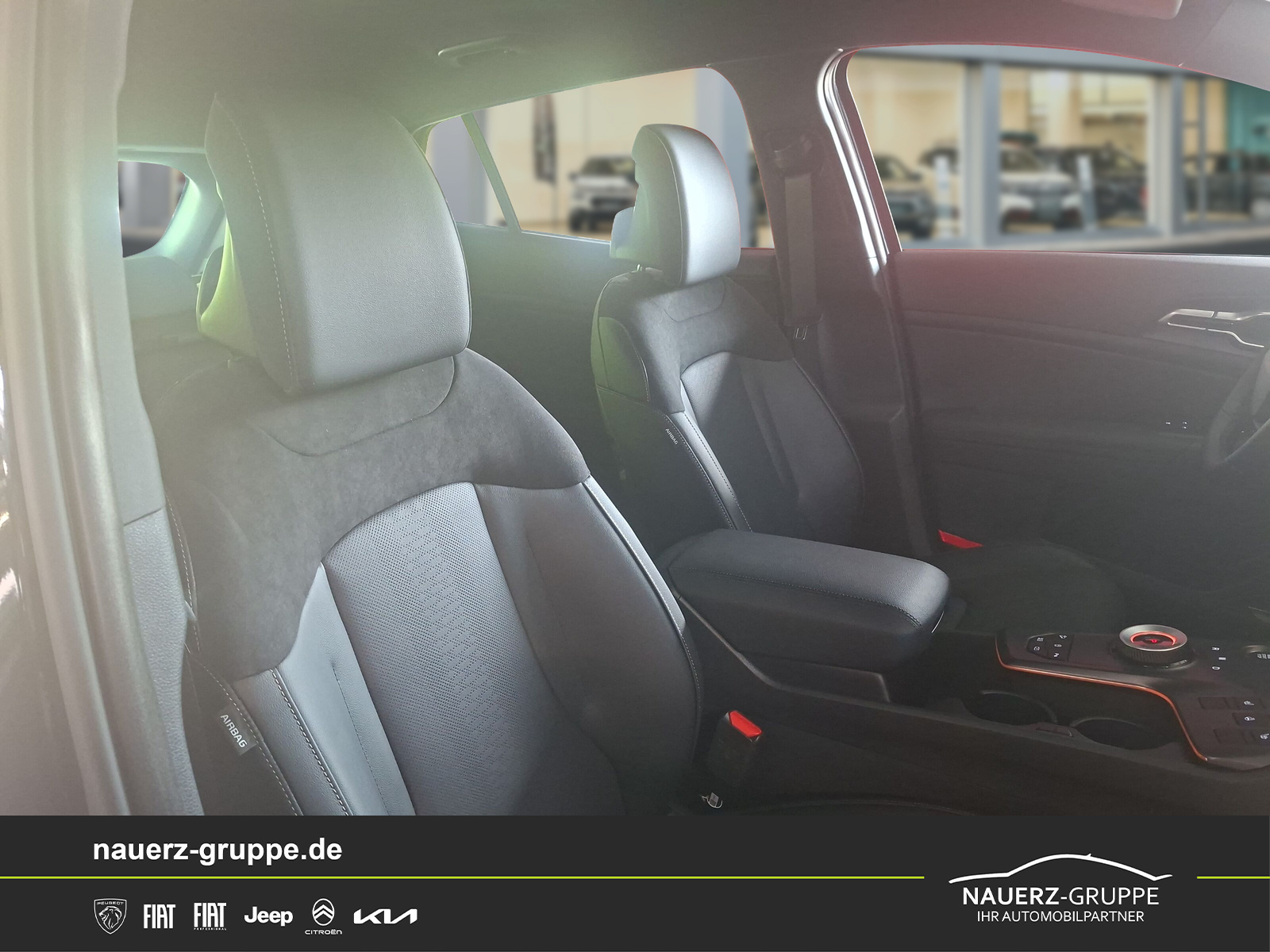 Fahrzeugabbildung Kia Sportage 1.6 T-GDI AWD DCT Black Edition - mit KI generiert/bearbeitet