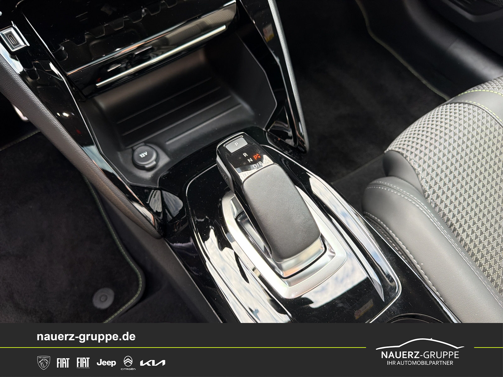 Fahrzeugabbildung Peugeot 208 e- GT 136