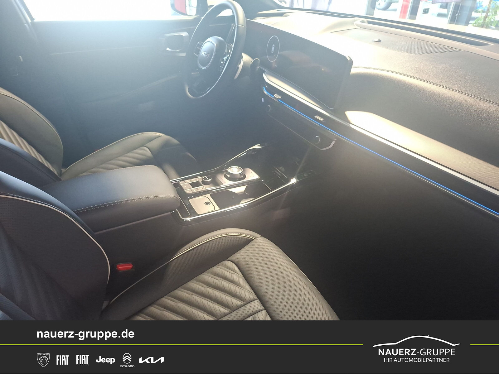 Fahrzeugabbildung Kia SORENTO PE 2.2D AWD PLAT 7S NAP PREM GD Platinum 4WD DCT 2.2 CRDI 7-Sitzer
