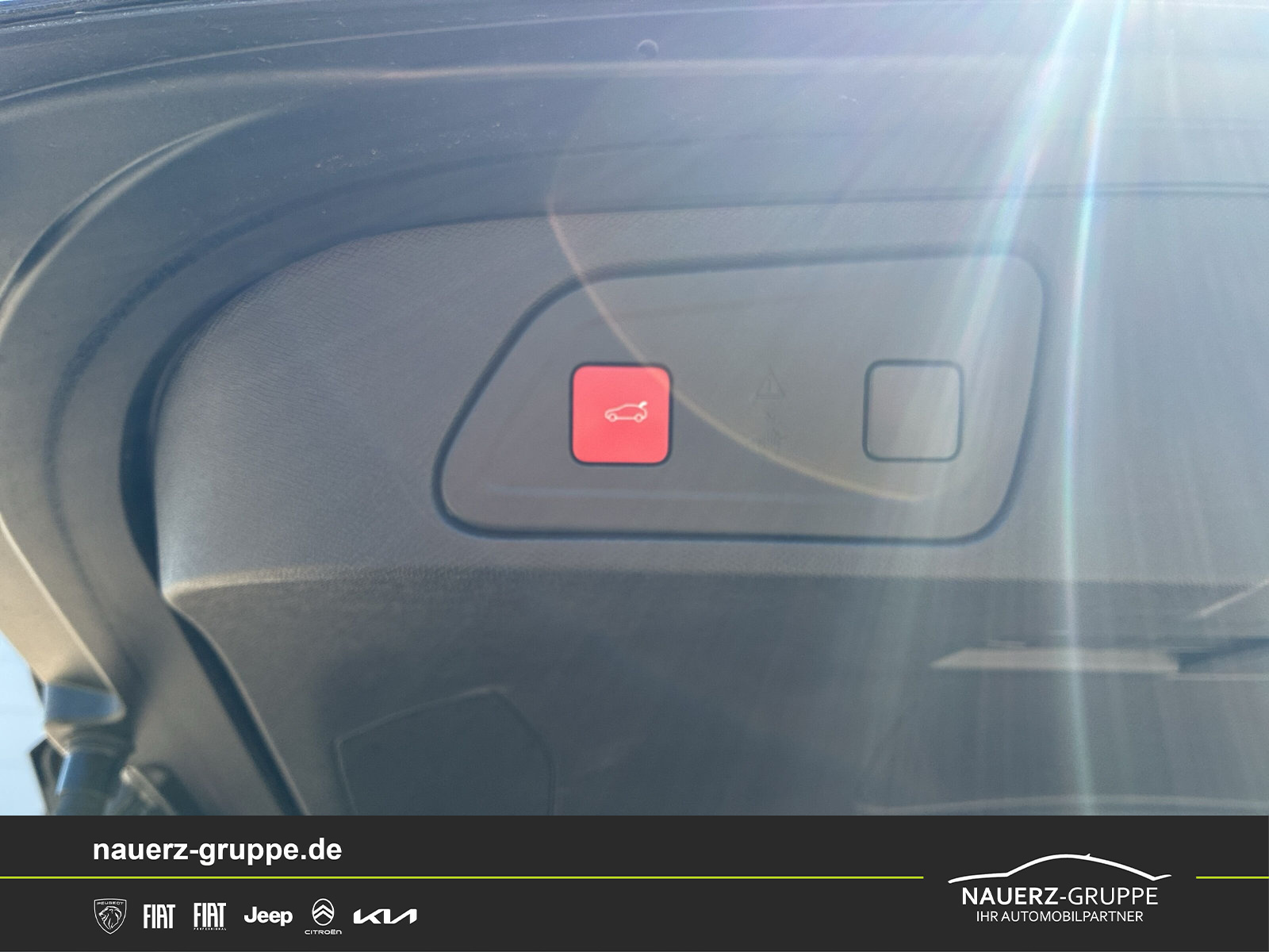 Fahrzeugabbildung Citroen C5 Aircross Shine Pack 130 EAT8 - mit KI generiert/bearbeitet