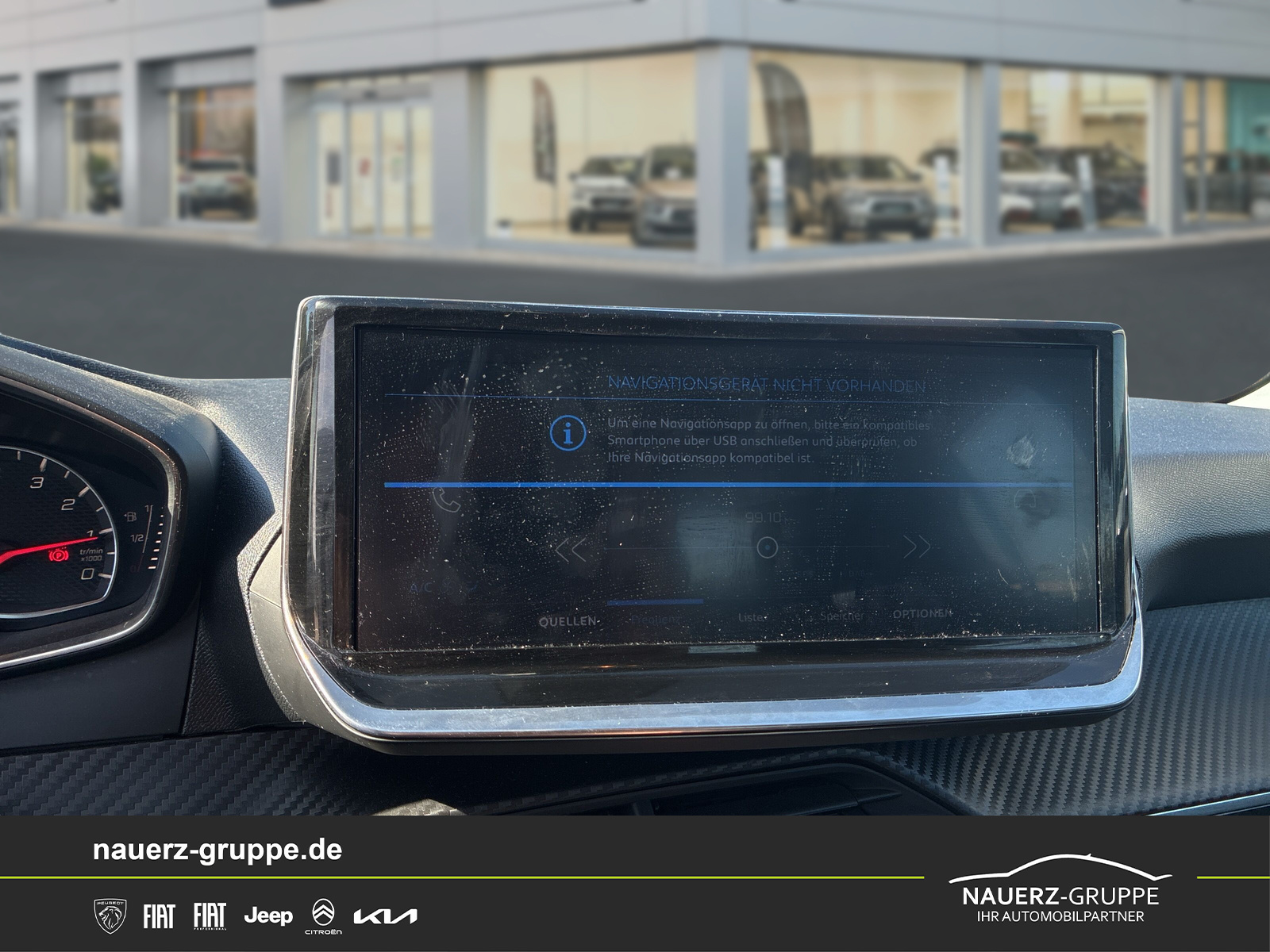 Fahrzeugabbildung Peugeot 208 Style PureTech 100