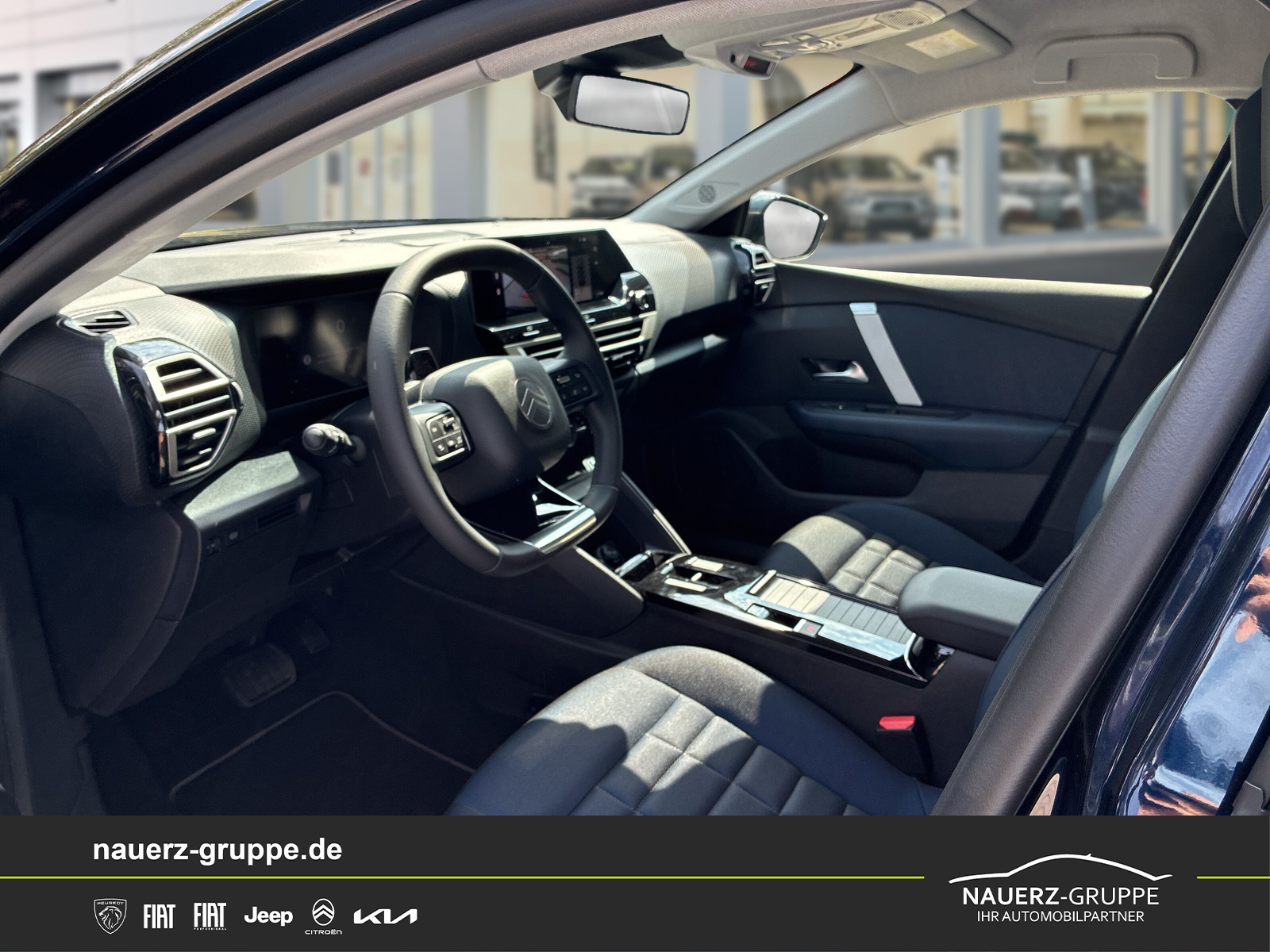 Fahrzeugabbildung Citroen C4 Hybrid 145 Doppel Collection