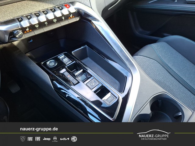 Fahrzeugabbildung Peugeot 5008 Allure Pack PureTech 130 EAT8
