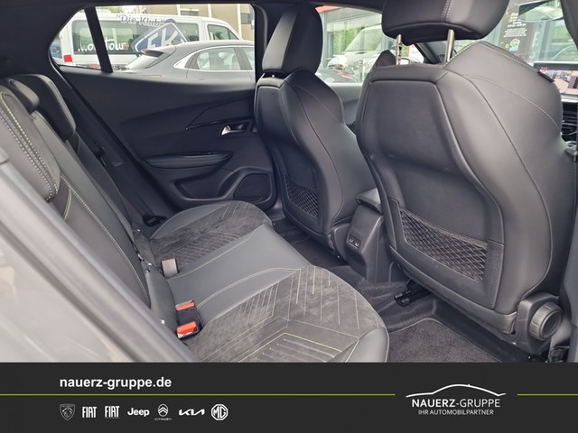Fahrzeugabbildung Peugeot 2008 e- GT