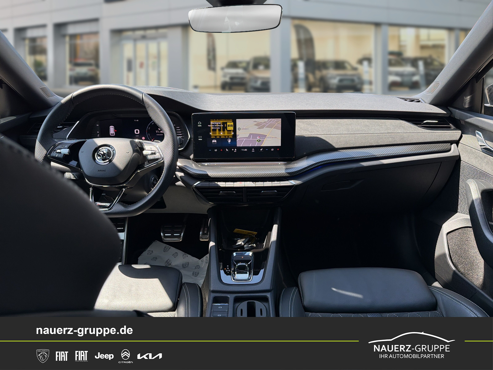 Fahrzeugabbildung SKODA Octavia Combi RS - mit KI generiert/bearbeitet