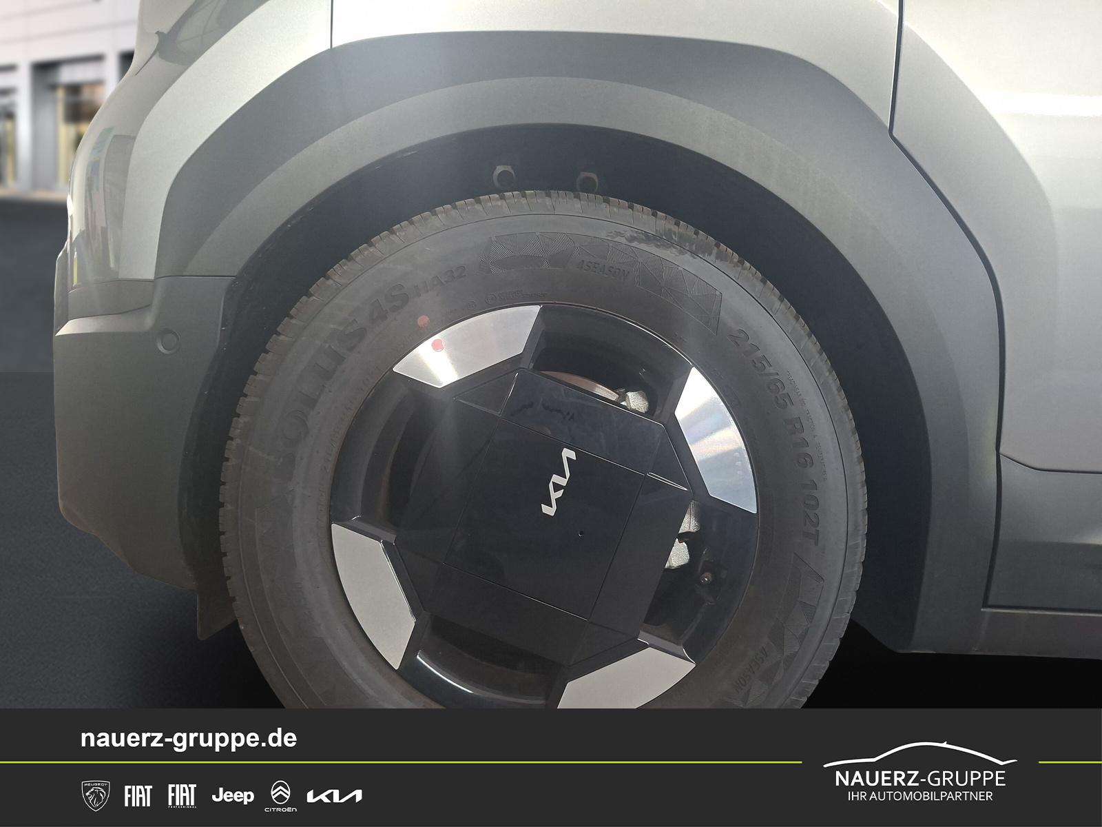 Fahrzeugabbildung Kia PV5 ELITE 71.2-kWh - mit KI generiert/bearbeitet