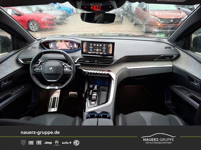 Fahrzeugabbildung Peugeot 3008 GT PureTech 130 EAT8