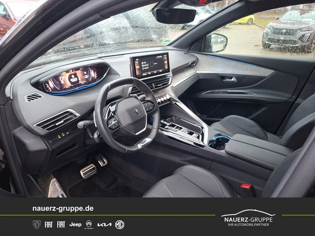 Fahrzeugabbildung Peugeot 3008 GT PureTech 130 EAT8