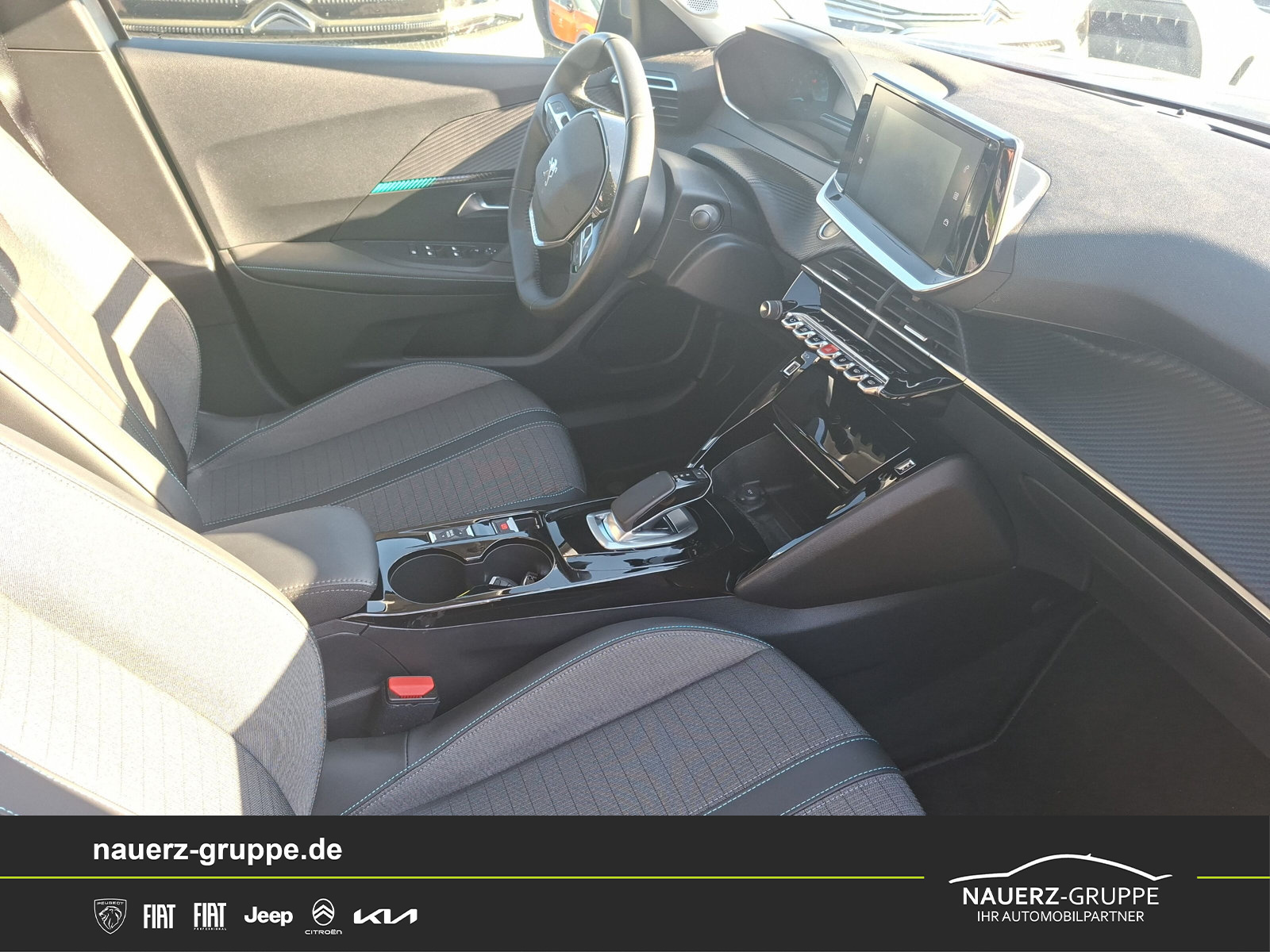 Fahrzeugabbildung Peugeot 2008 e- Allure 136