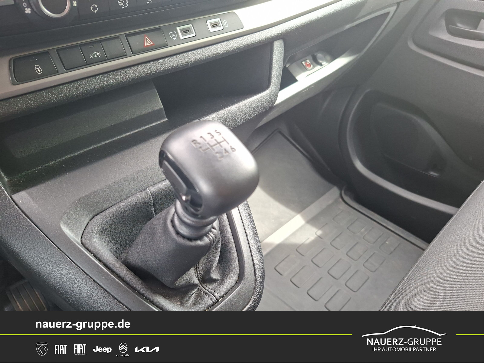 Fahrzeugabbildung Citroen Jumpy Kasten Standard