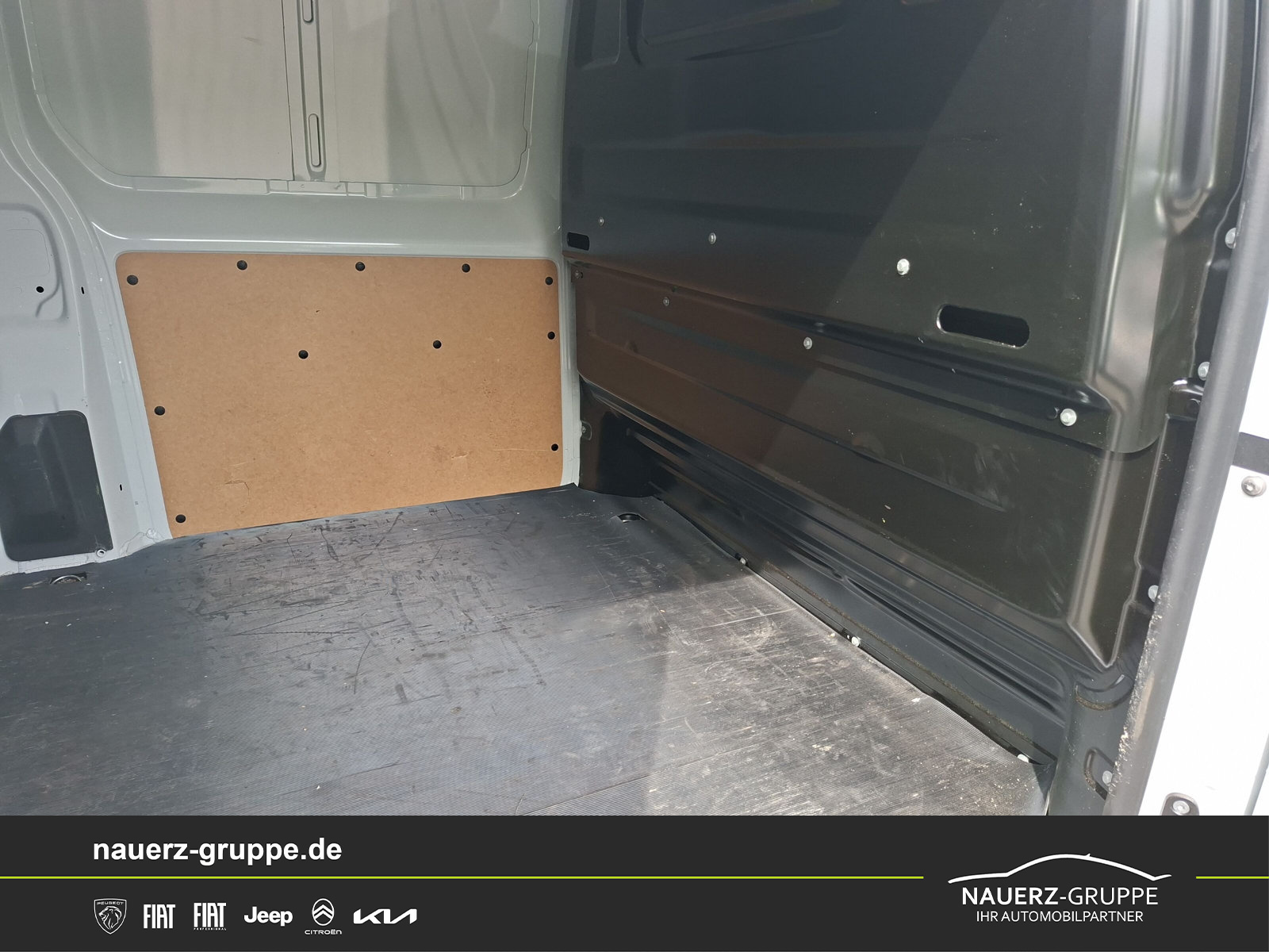 Fahrzeugabbildung Citroen Jumpy Kasten Standard
