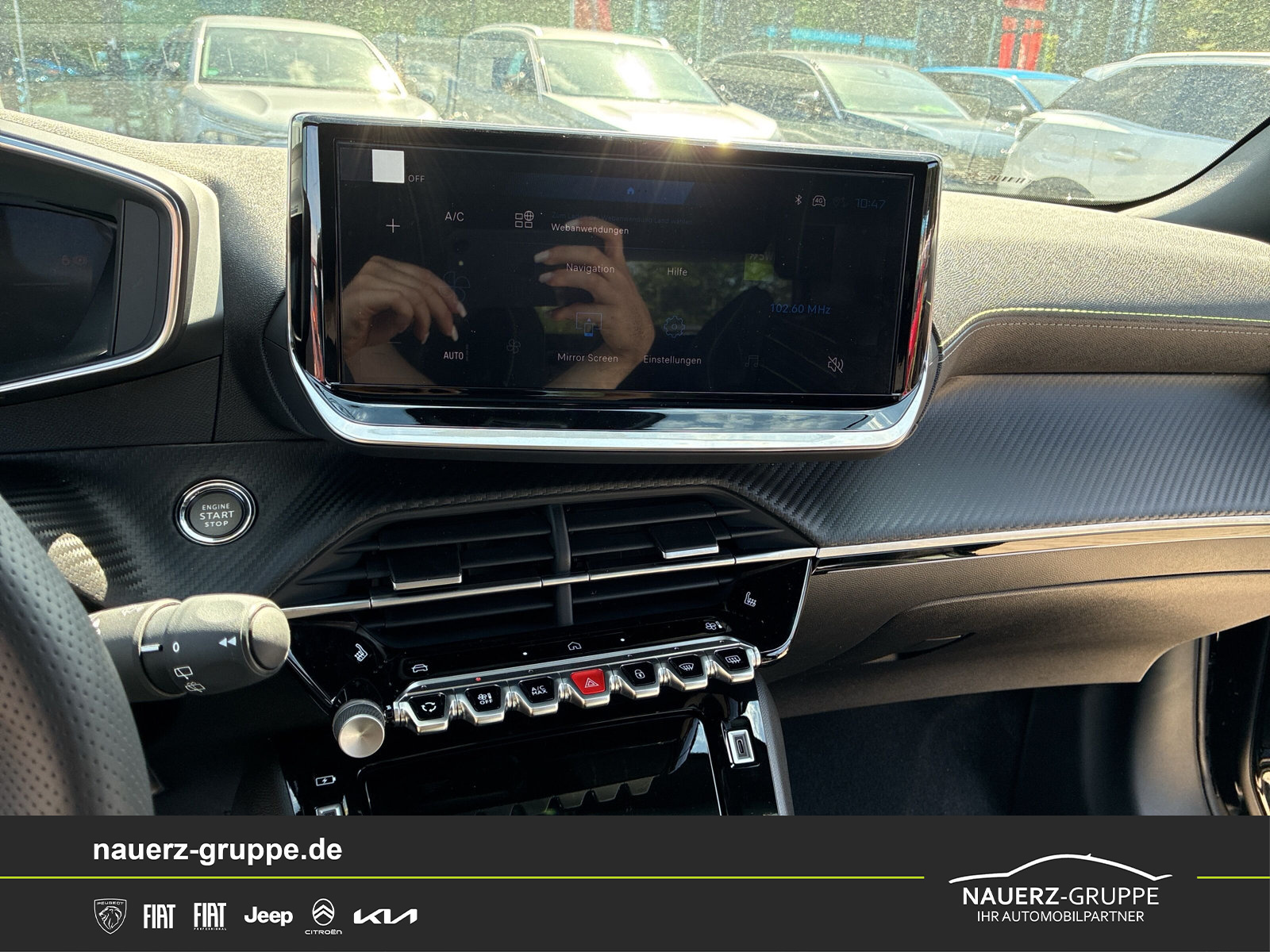 Fahrzeugabbildung Peugeot 2008 Hybrid 145 GT Exclusive