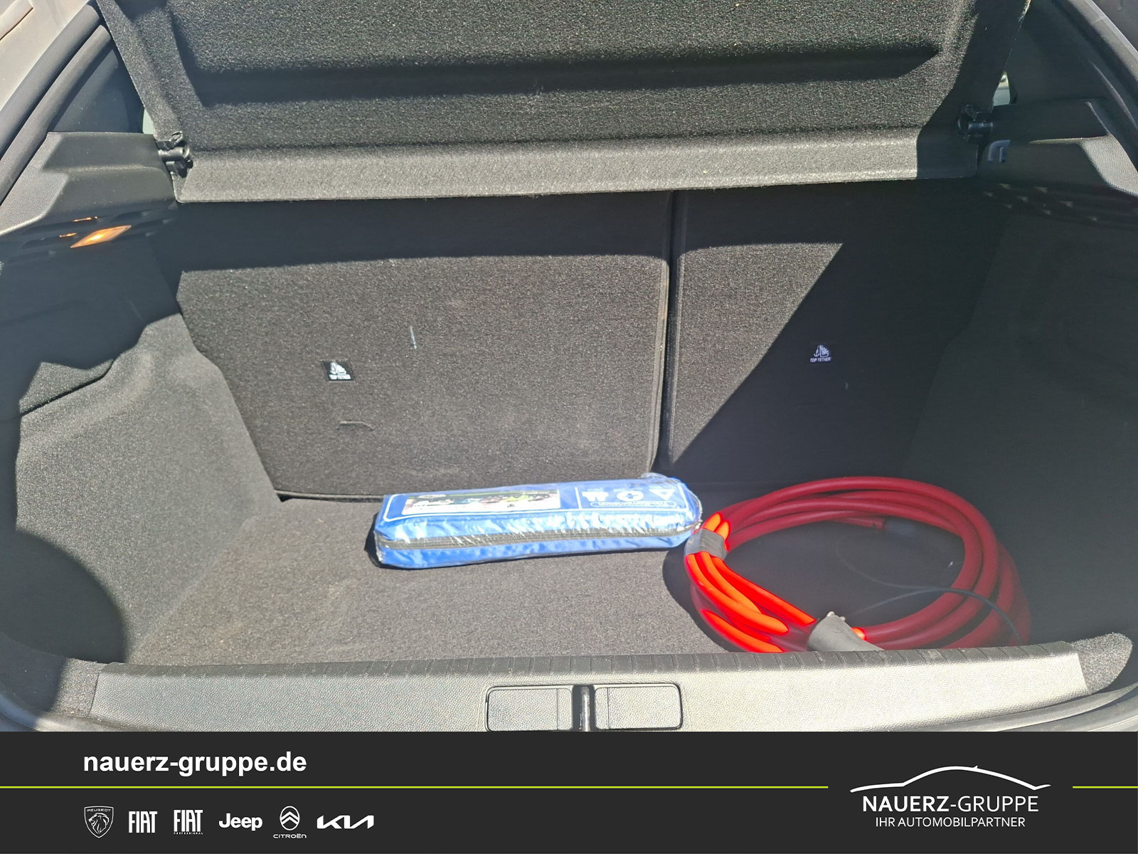 Fahrzeugabbildung Peugeot 208 e- Style 136