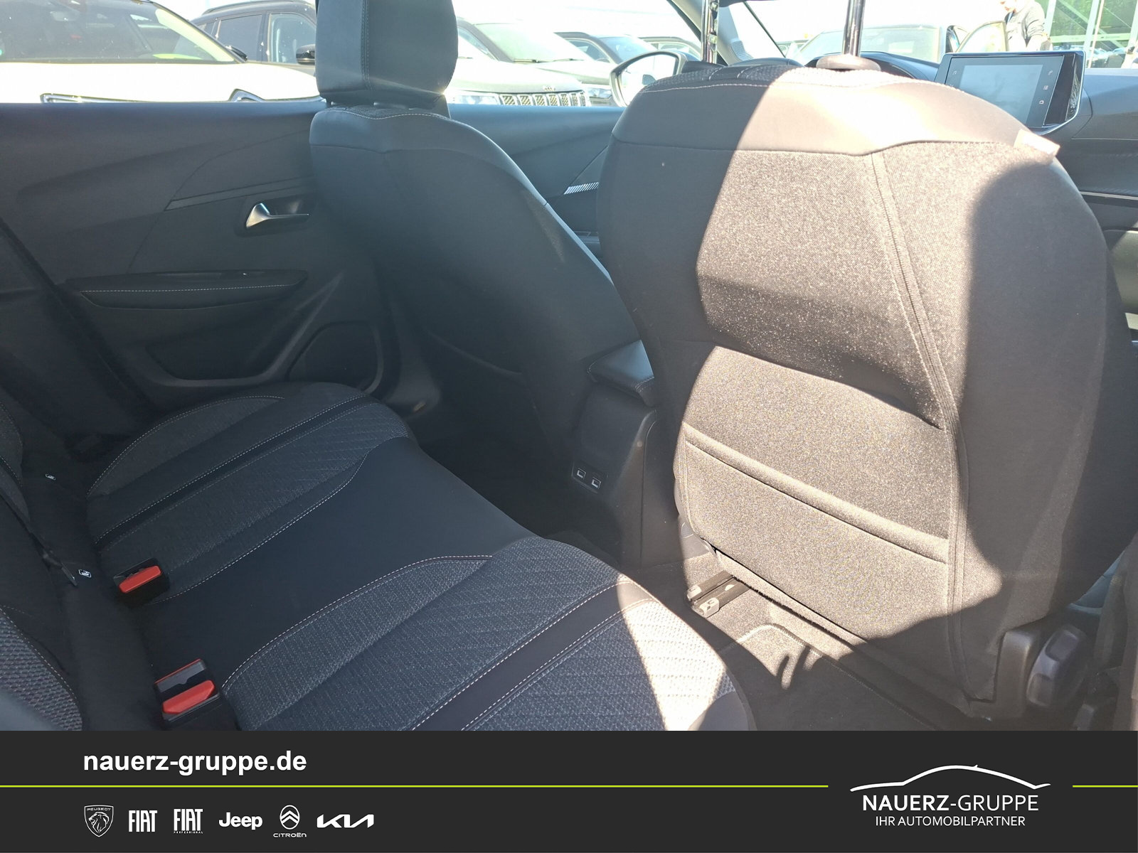 Fahrzeugabbildung Peugeot 208 e- Style 136