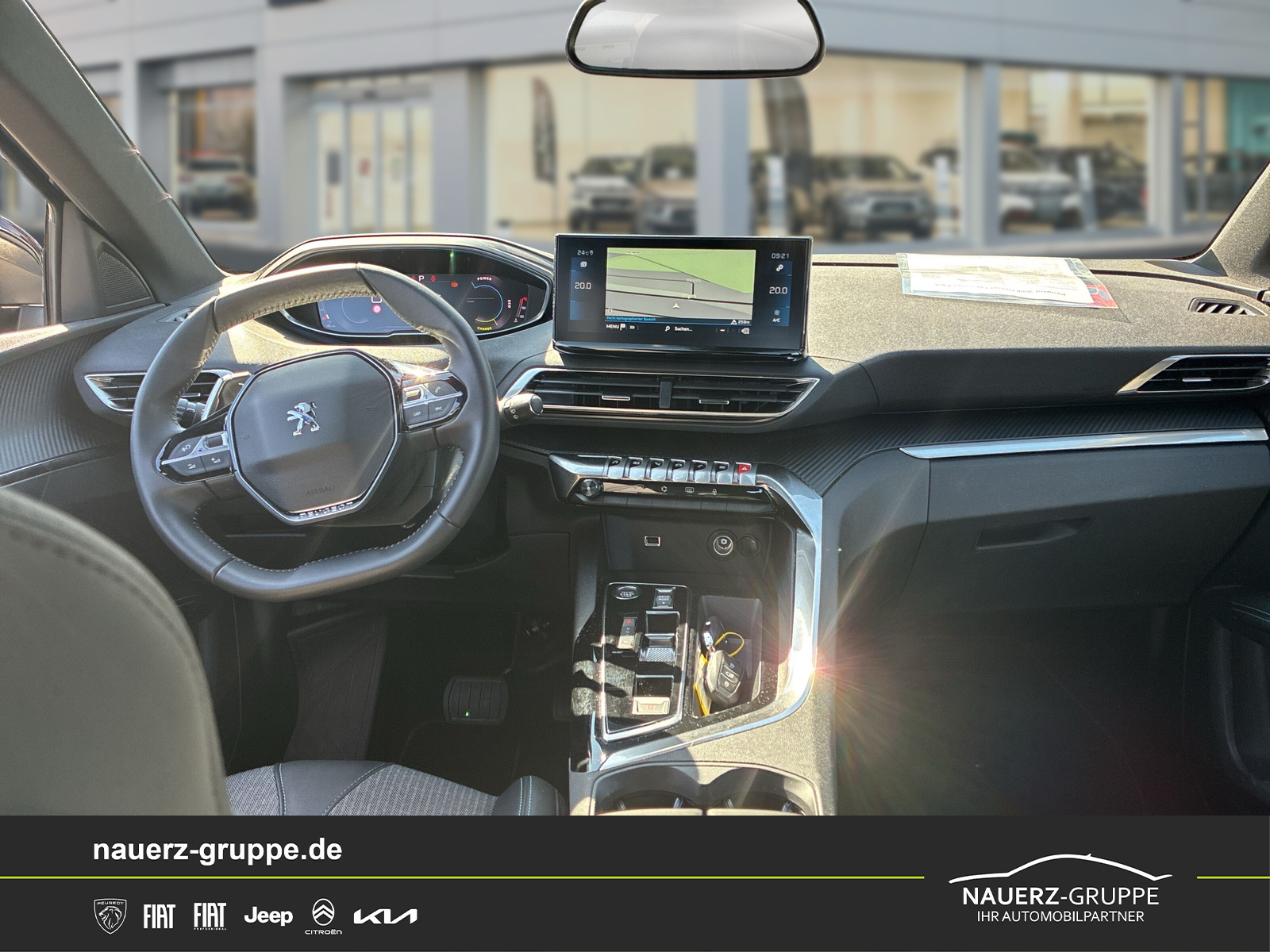 Fahrzeugabbildung Peugeot 3008 Hybrid 136 Allure Pack