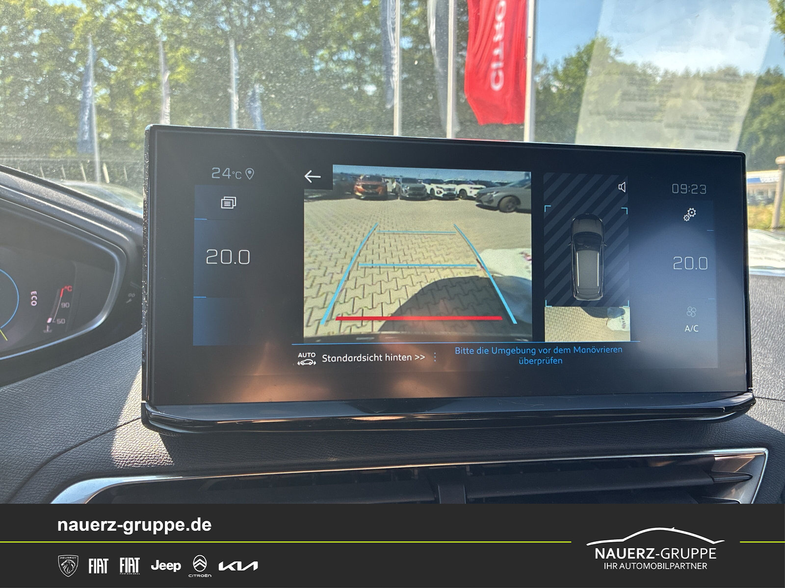 Fahrzeugabbildung Peugeot 3008 Hybrid 136 Allure Pack