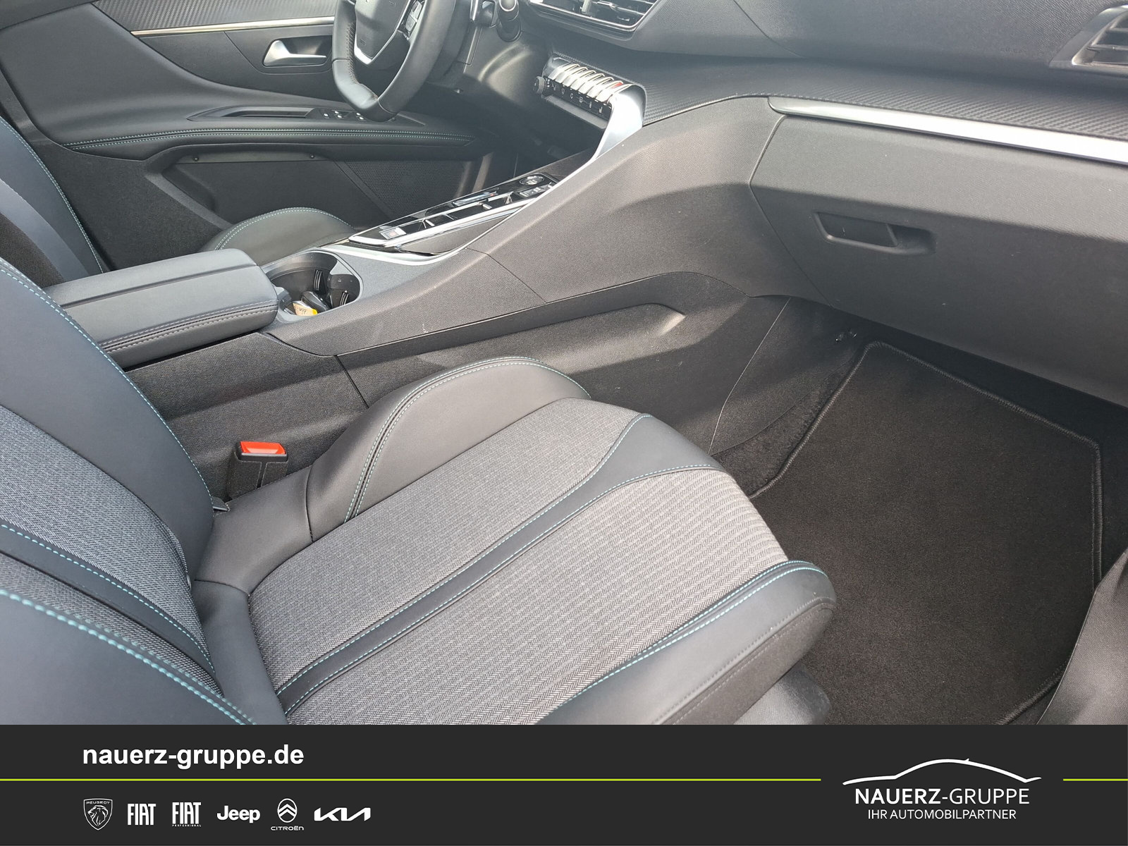 Fahrzeugabbildung Peugeot 3008 Hybrid 136 Allure Pack