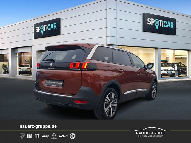 Fahrzeugabbildung Peugeot 5008 Allure Pack 130 7 Sitze