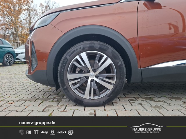 Fahrzeugabbildung Peugeot 5008 Allure Pack 130 7 Sitze