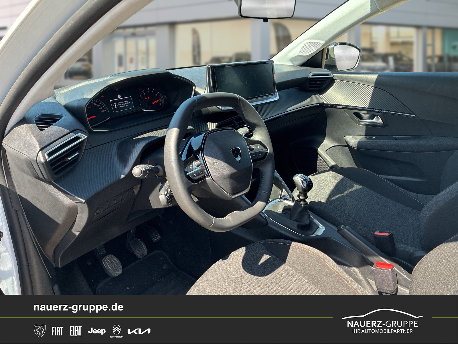 Fahrzeugabbildung Peugeot 208 Style PureTech 100