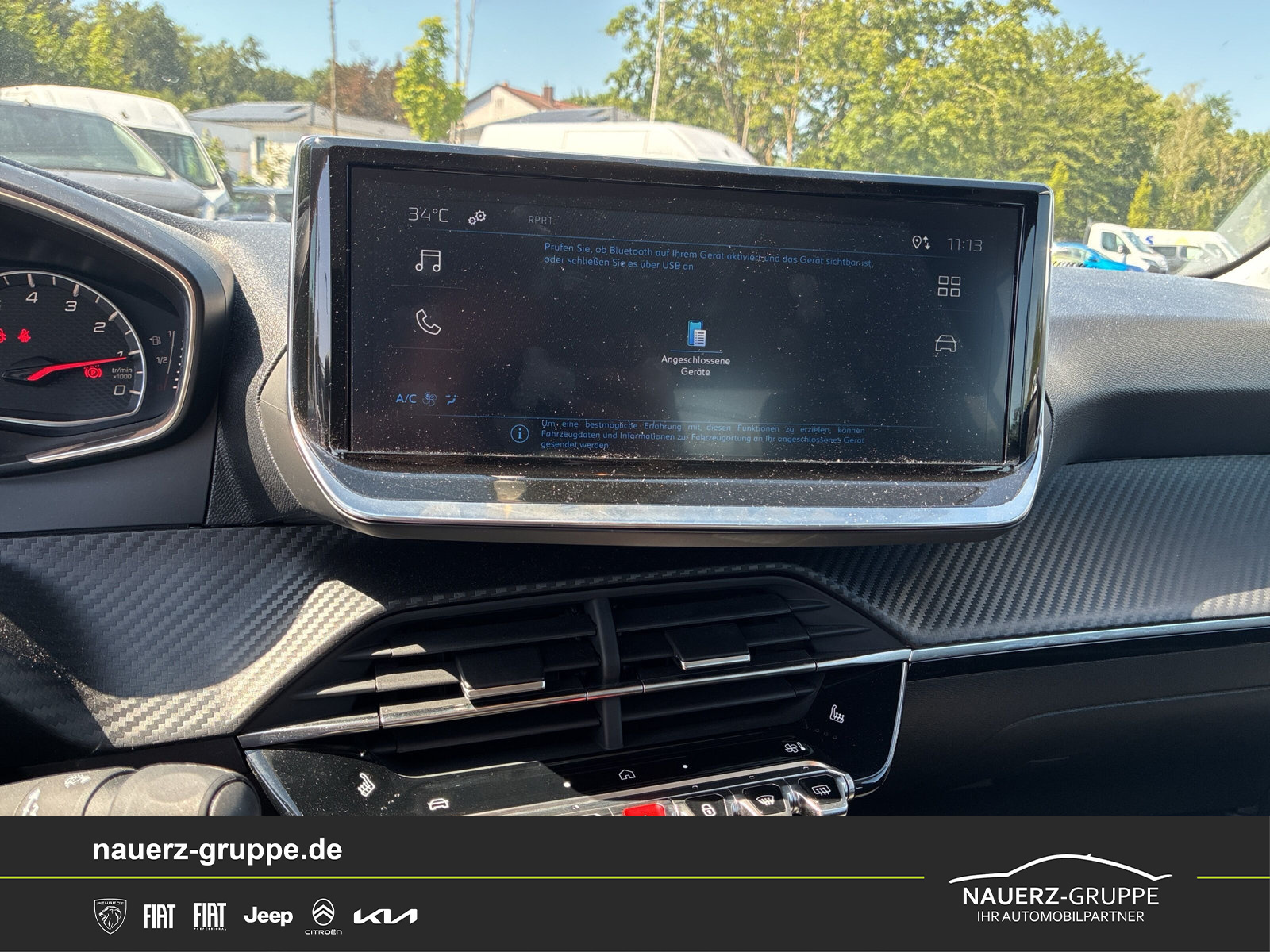 Fahrzeugabbildung Peugeot 208 Style PureTech 100