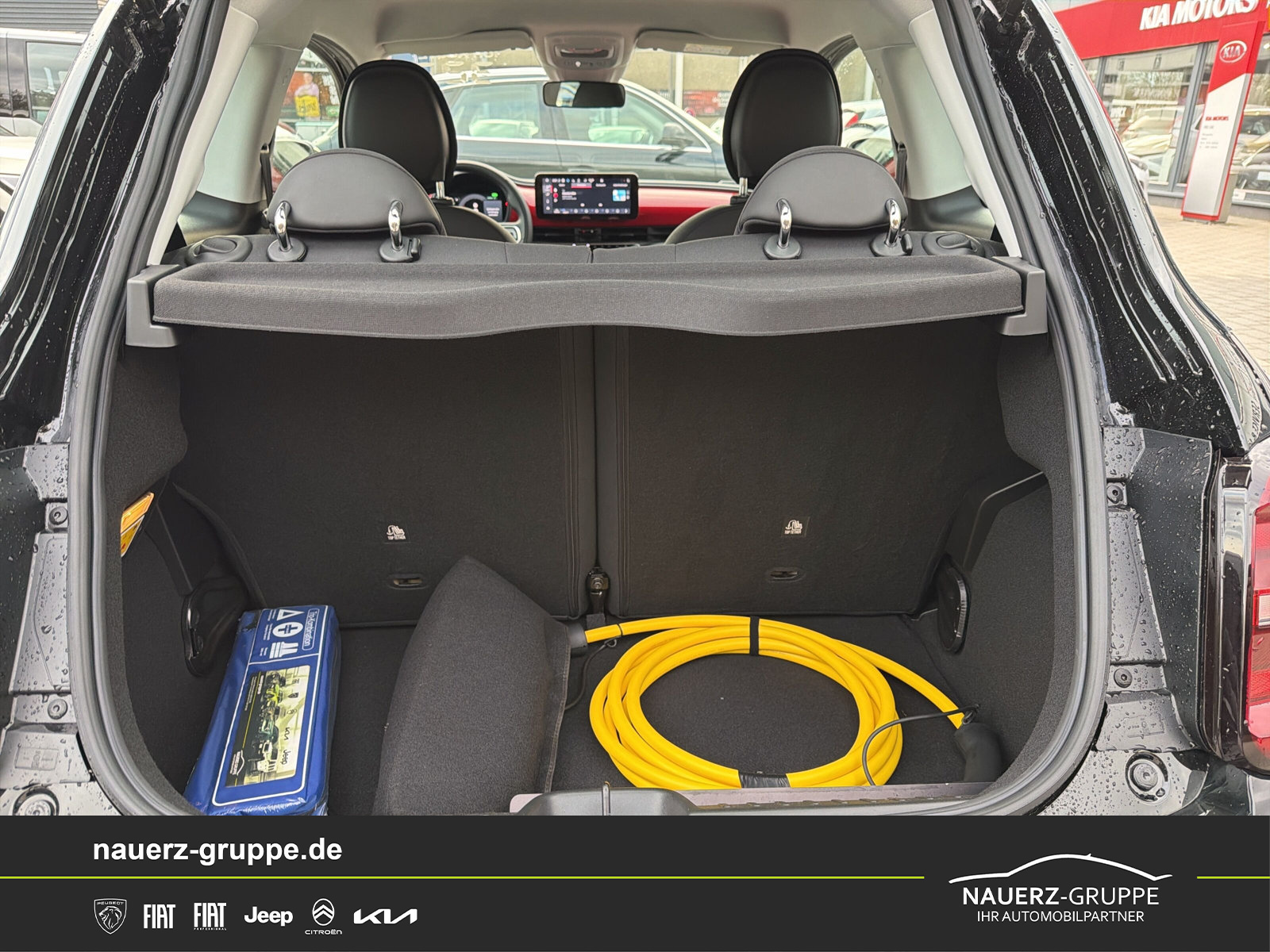 Fahrzeugabbildung Fiat 500 e Red
