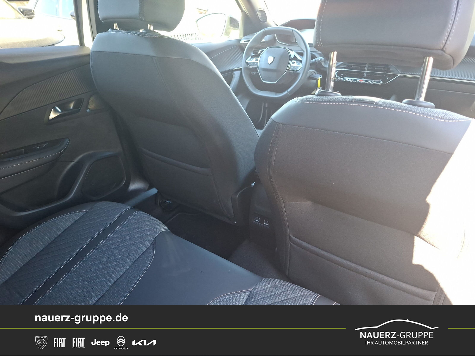 Fahrzeugabbildung Peugeot 2008 Allure PureTech 130 EAT8