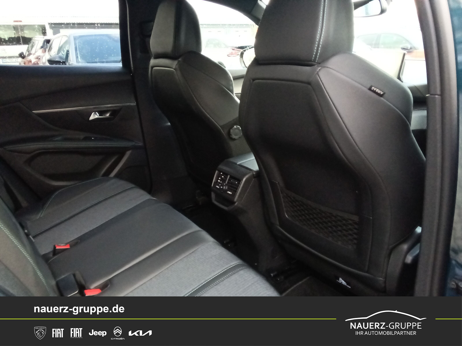 Fahrzeugabbildung Peugeot 3008 Allure Pack 130