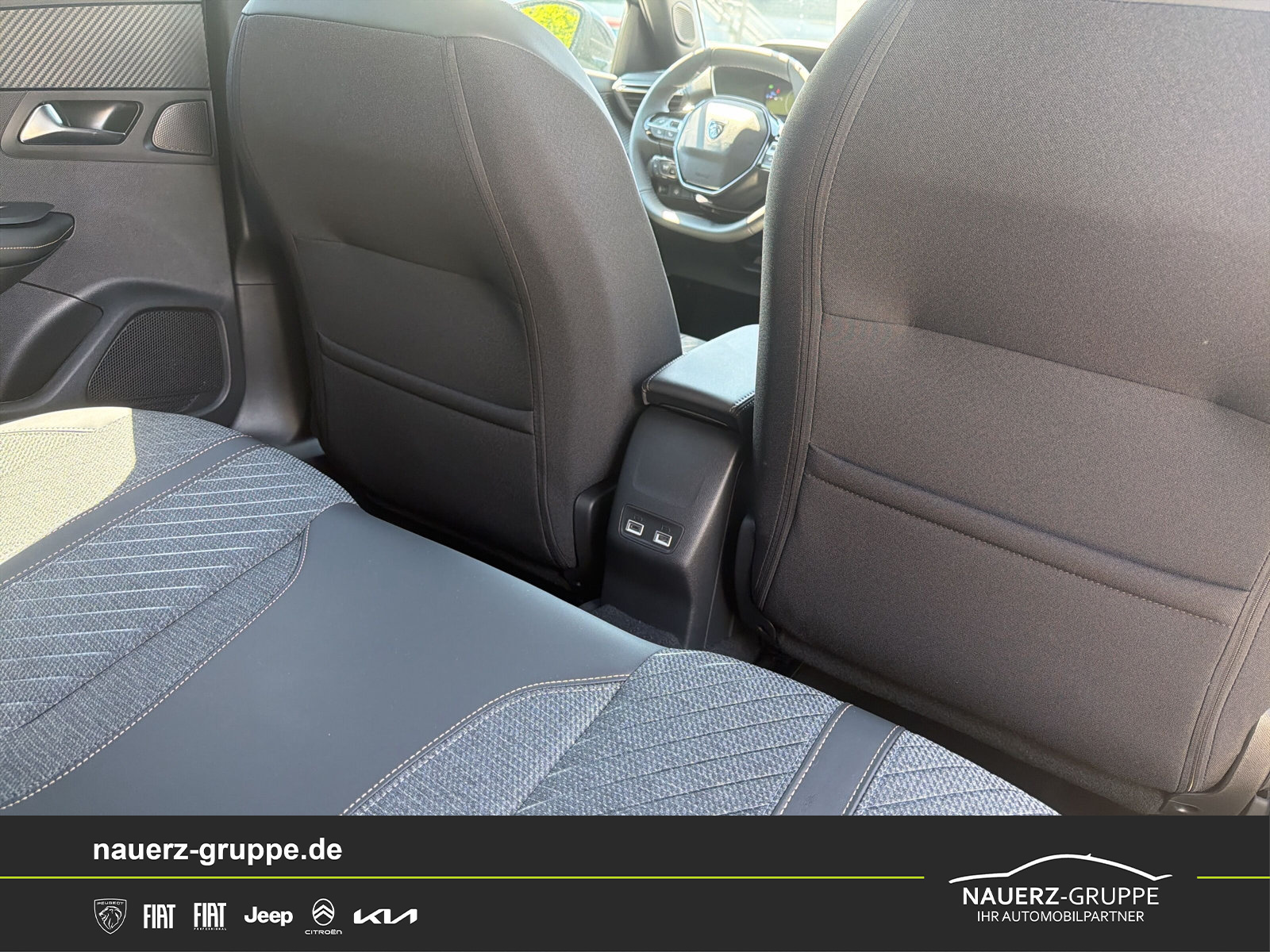 Fahrzeugabbildung Peugeot 2008 Hybrid 145 Allure