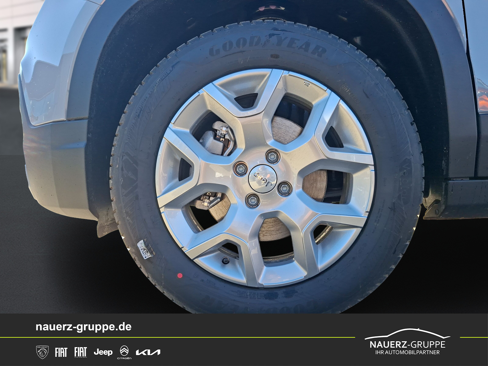 Fahrzeugabbildung Jeep Avenger e-Hybrid Altitude Mild-Hybrid