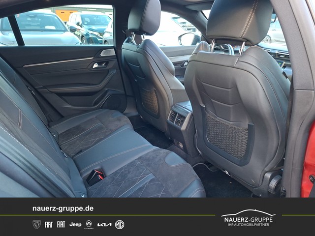 Fahrzeugabbildung Peugeot 508 GT Hybrid 225