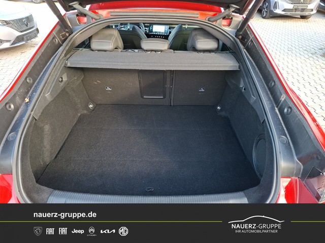 Fahrzeugabbildung Peugeot 508 GT Hybrid 225