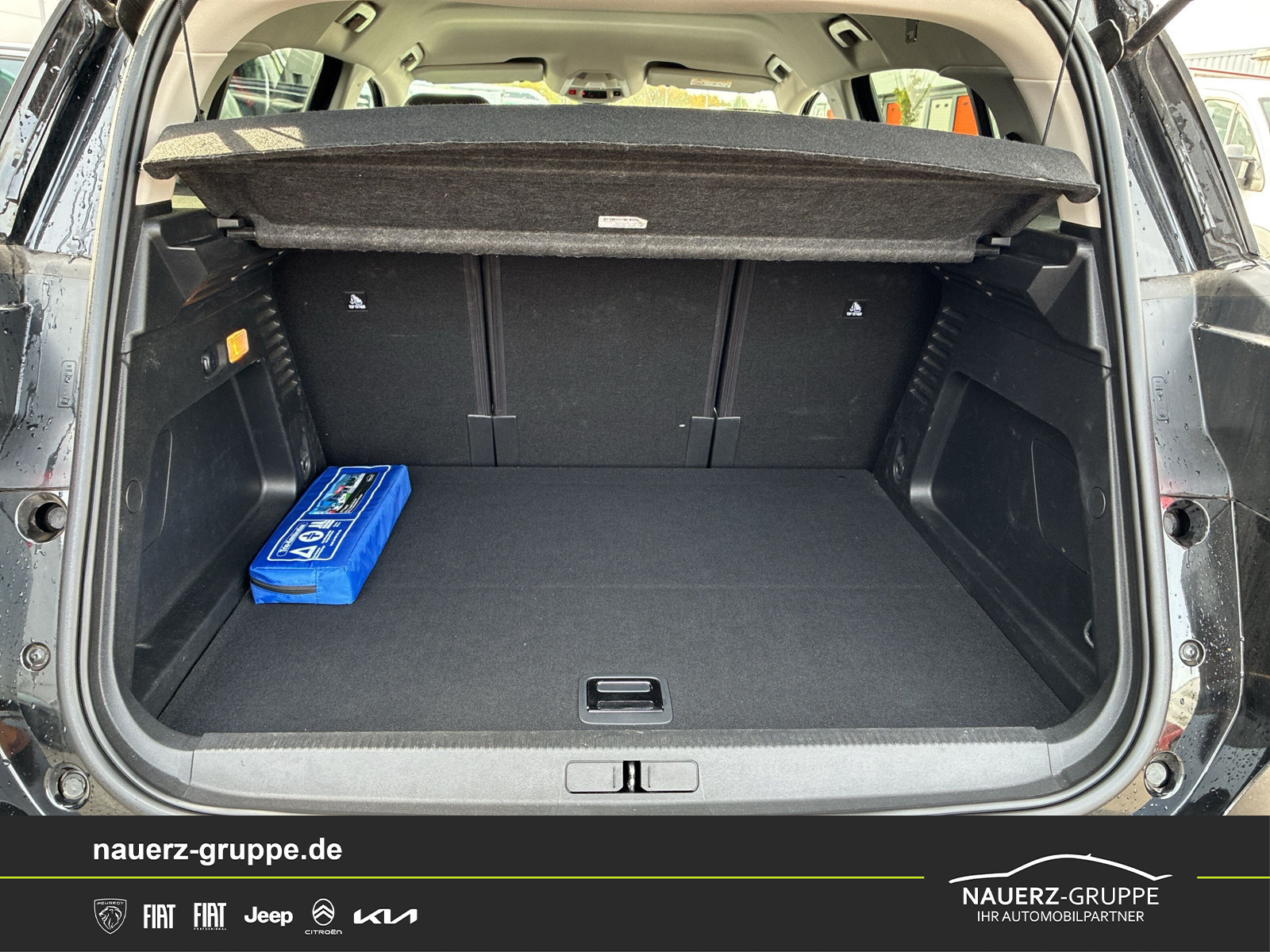 Fahrzeugabbildung Citroen C5 Aircross Shine Pack Plugin-Hybrid 225 - mit KI generiert/bearbeitet
