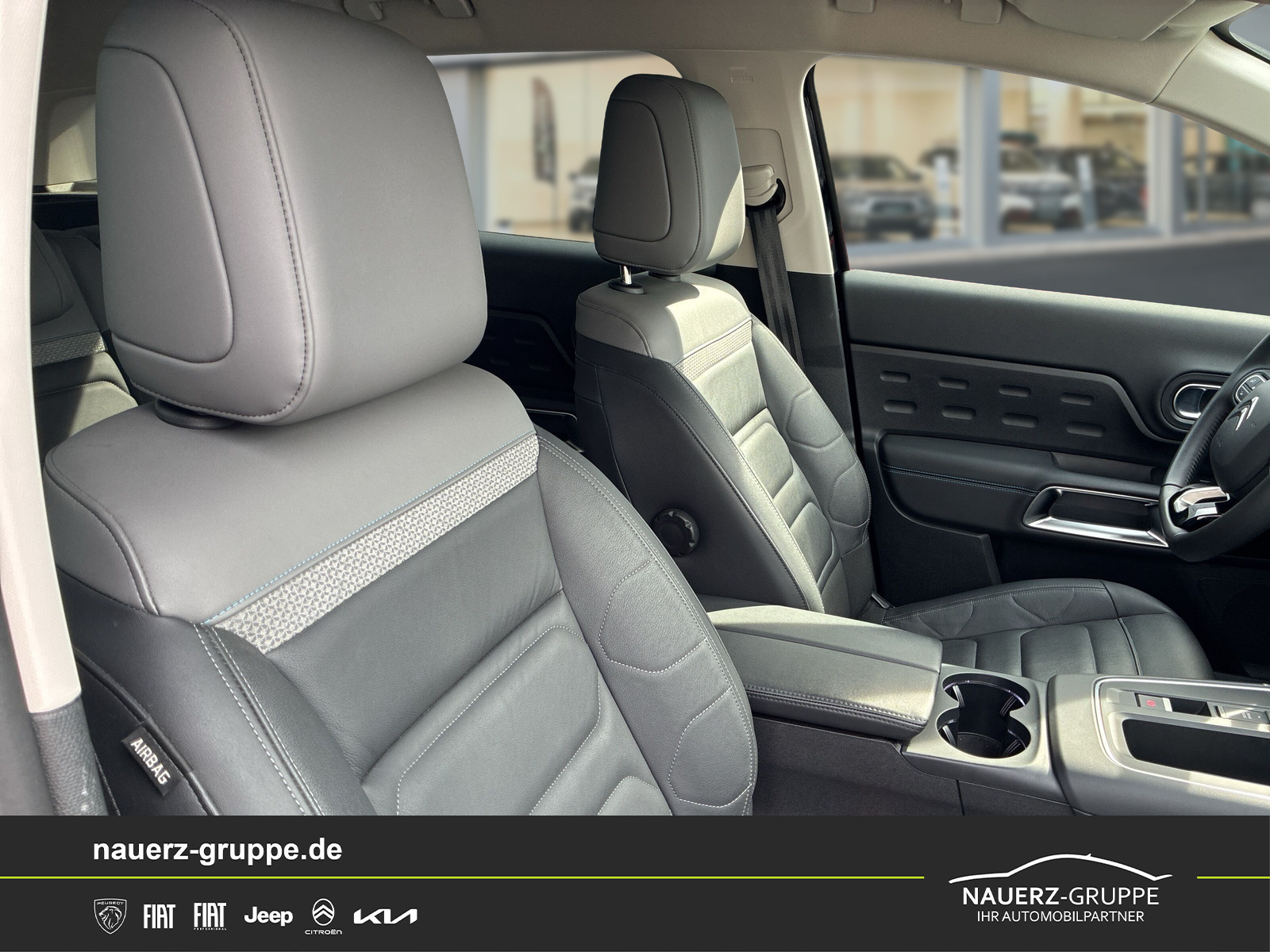 Fahrzeugabbildung Citroen C5 Aircross Shine Pack Plugin-Hybrid 225 - mit KI generiert/bearbeitet