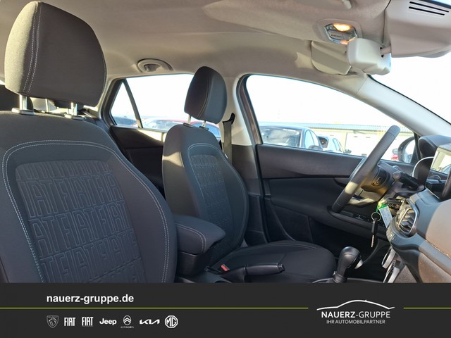 Fahrzeugabbildung Fiat Tipo Kombi Cross