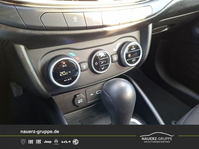 Fahrzeugabbildung Fiat Tipo Kombi Cross