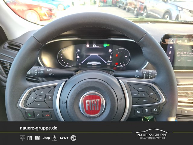 Fahrzeugabbildung Fiat Tipo Kombi Cross