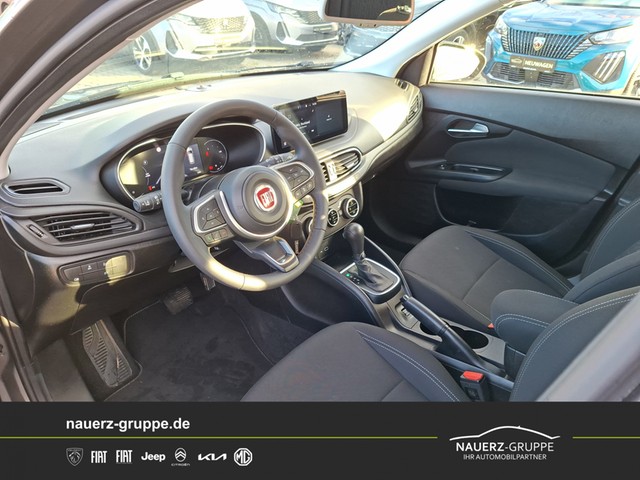 Fahrzeugabbildung Fiat Tipo Kombi Cross