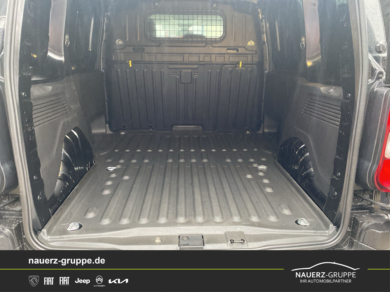 Fahrzeugabbildung Citroen Berlingo 1.5 BlueHDi 130 Worker M/L1