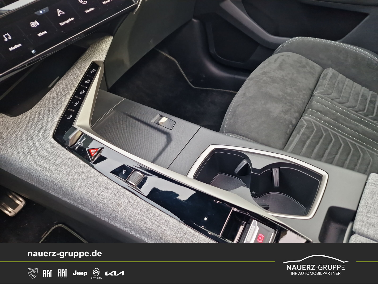 Fahrzeugabbildung Peugeot 3008 Hybrid 145 GT